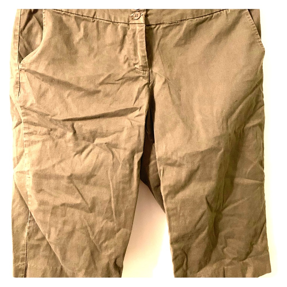 Cassidy fit limited Bermuda shorts